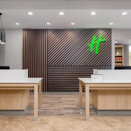 Holiday Inn Hotel & Suites Des Moines-Northwest By Ihg-3