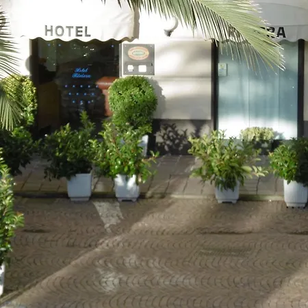 Hotel Riviera-3