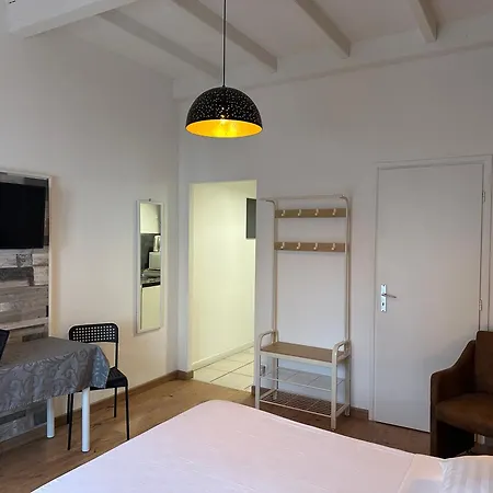 Hotel Porte De France - Self Check In By Homenhancement-2
