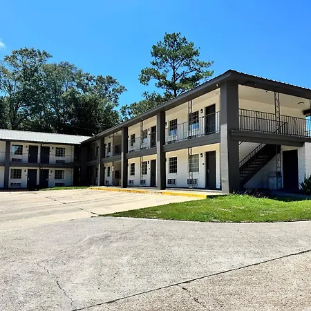 Super 8 By Wyndham Picayune-3