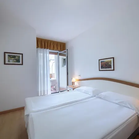 Hotel Garni Losanna-2