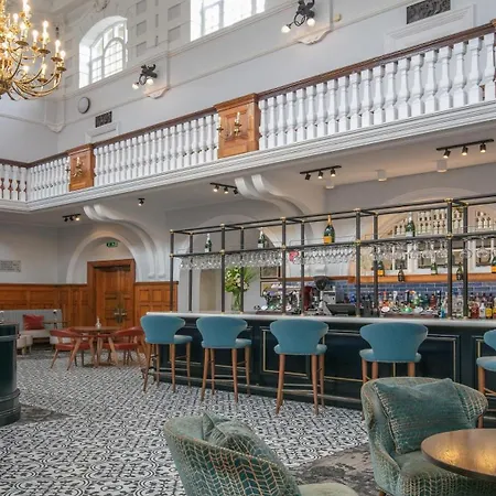 Best Western Chilworth Manor Hotel-3