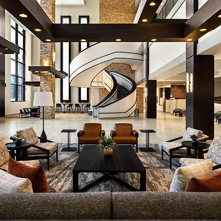 Marriott Bloomington Normal Hotel And Conference Center-2