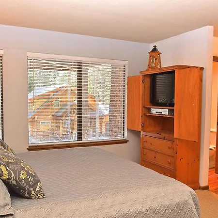 Huntington Lake Condo 12-3