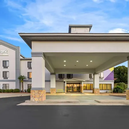 Spark By Hilton Tuscaloosa University-2