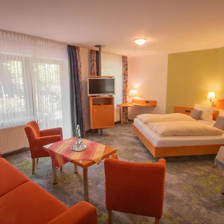 Landkomfort Hotel Elsenmann Garni-3