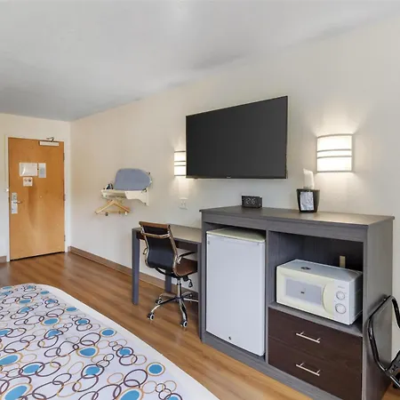 Surestay Plus Hotel By Best Western Niagara Falls East-3