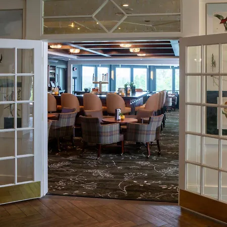 White Mountain Hotel And Resort-3
