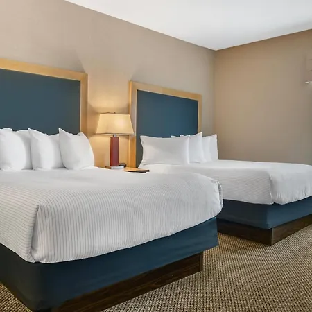 Cambria Hotel Traverse City-2