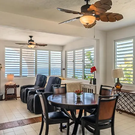 Coconut Palms Inn-2