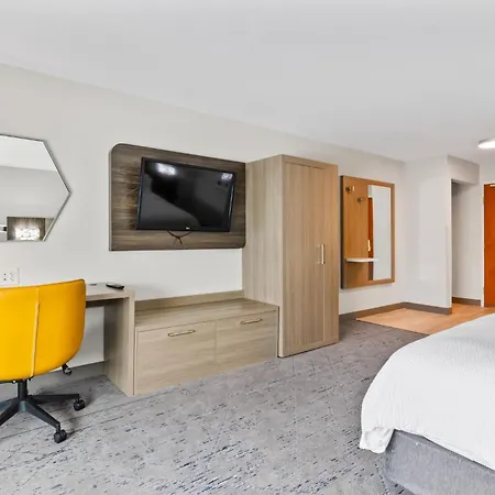 Holiday Inn Express Hotel & Suites Mount Airy By Ihg-2