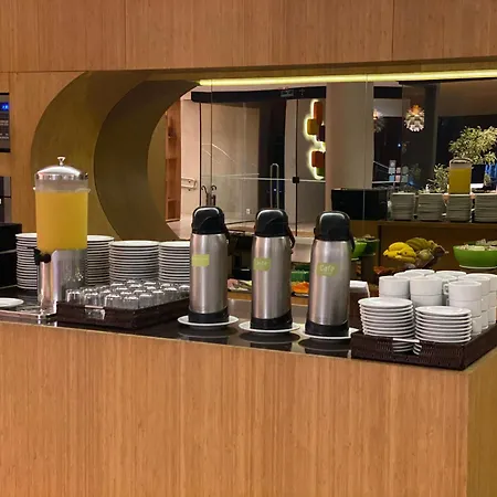Dmax Hotel-2