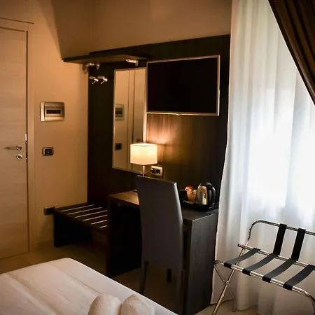 Brain Rooms & Suite-2