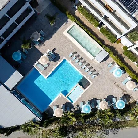 Golden Apartments-3