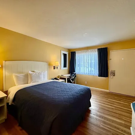 Monterey Bay Lodge-3