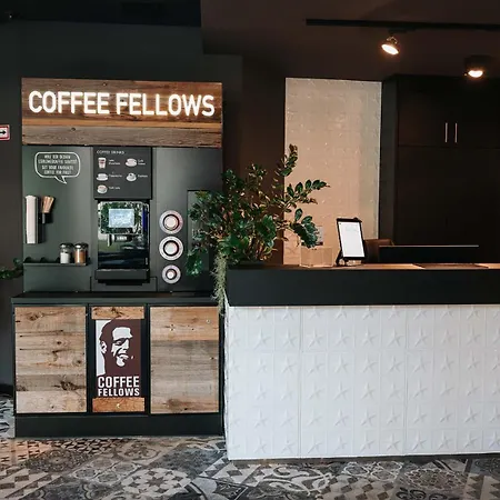 Coffee Fellows Hotel Puchheim-3