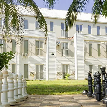 Hotel Blue Cove By On Vacation-2