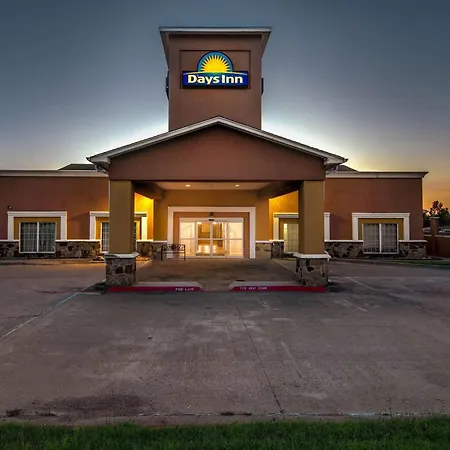Days Inn By Wyndham Rockdale Texas-3