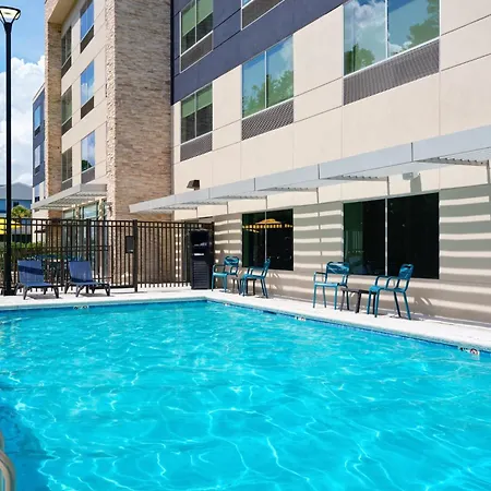 Holiday Inn Express & Suites Brunswick By Ihg-3