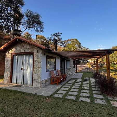 Casa di Pedra com linda vista para natureza - Miguel Pereira-2