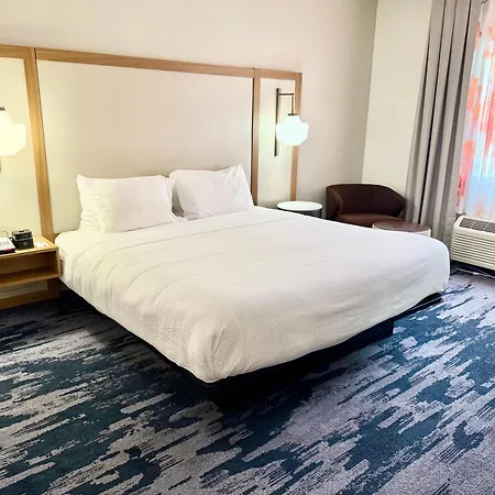 Fairfield Inn & Suites By Marriott Knoxville/East-2