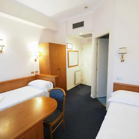 Hotel Laura-2