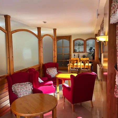 Petit Hotel-2