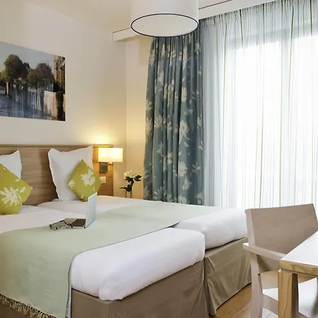 Aparthotel Adagio Paris Vincennes-3