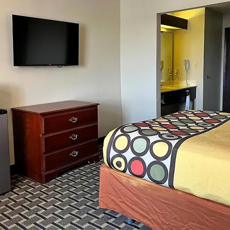 Super 8 By Wyndham Madison In-2