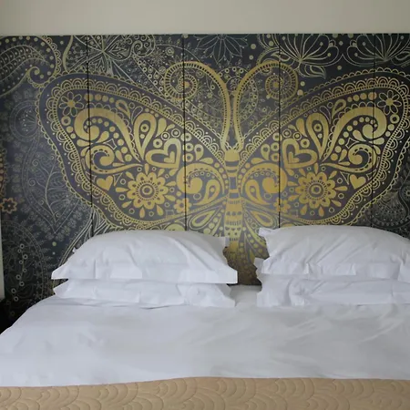 The Royal Adelaide Hotel-2