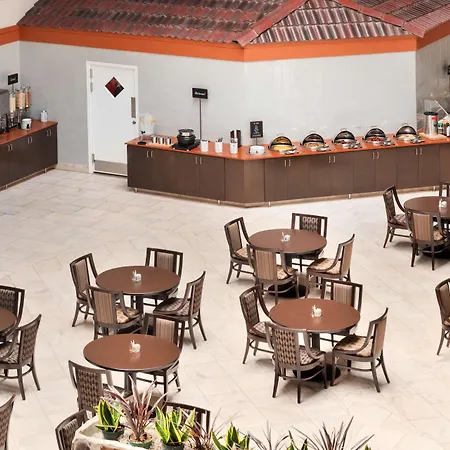 Embassy Suites Corpus Christi-3