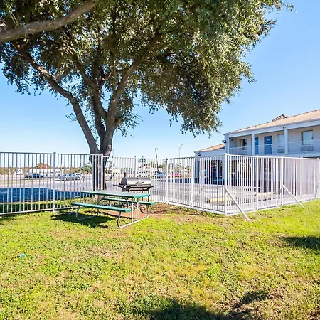 Motel 6-Round Rock, Tx-3