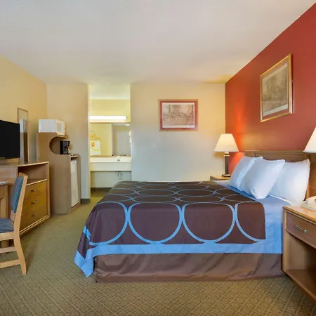 Super 8 By Wyndham Lancaster-2