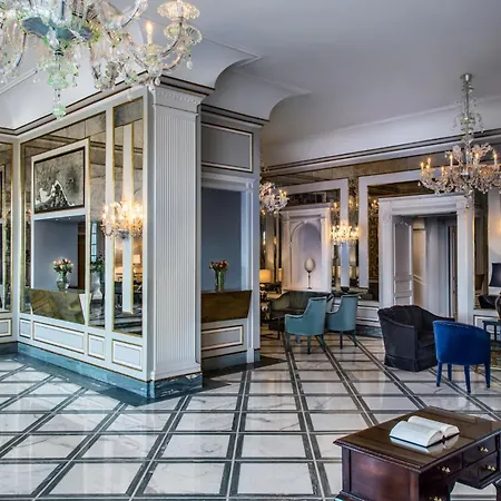 Grand Hotel Santa Lucia-3