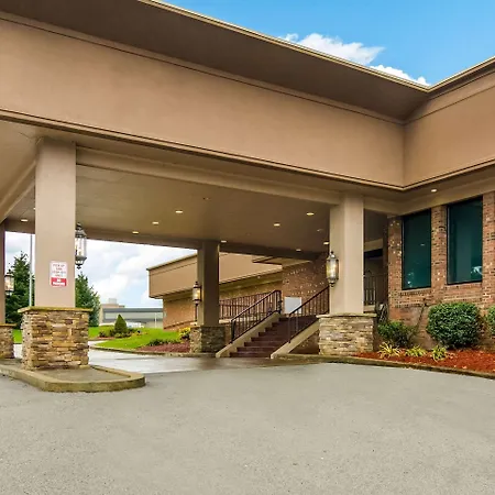 Comfort Inn & Suites Pittsburgh Fox Chapel-3