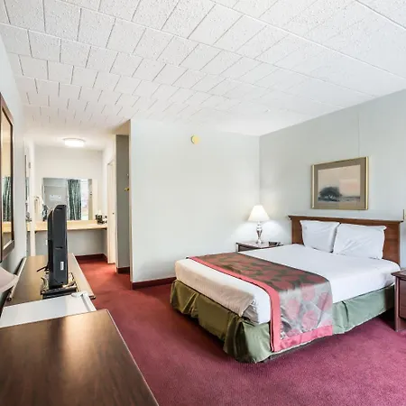 Red Carpet Inn & Suites-3