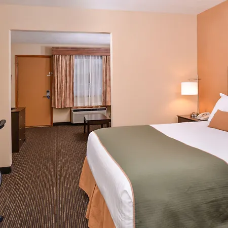 Days Inn By Wyndham Wauseon-2