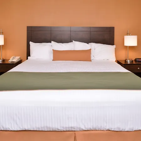 Days Inn By Wyndham Wauseon-3