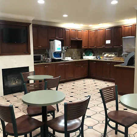 Budget Inn Of Hayward-2