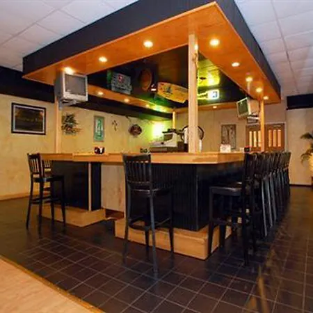 Newburgh Inn-3