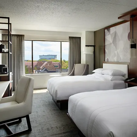 Marriott East Lansing At University Place-3
