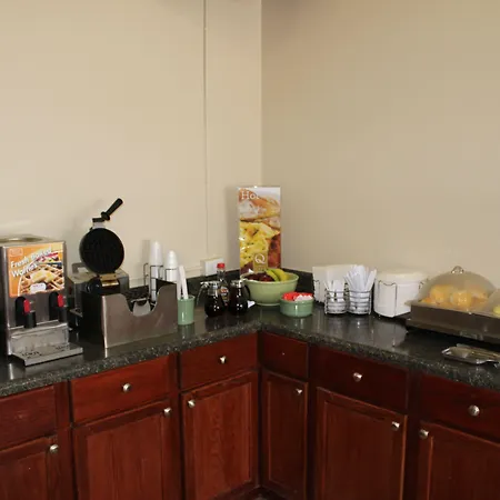 Americinn By Wyndham Cedar Rapids North-2
