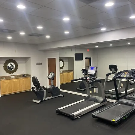 Ramada By Wyndham West Palm Beach Airport-3