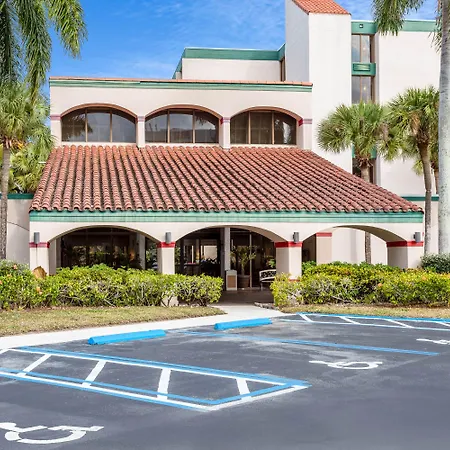 Ramada By Wyndham West Palm Beach Airport-2