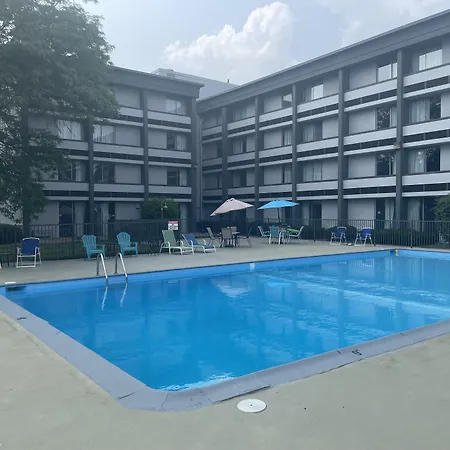 Wingate By Wyndham Troy-3