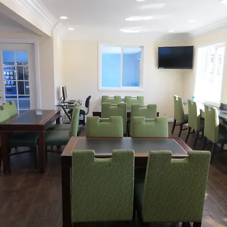 Surf City Inn & Suites-2