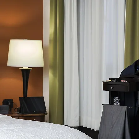 Hampton Inn Winston-Salem Hanes Mall-3