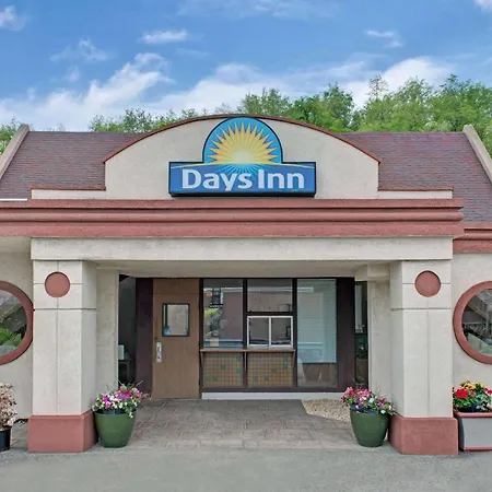 Days Inn By Wyndham Washington-2