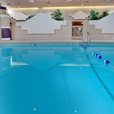 Ramada By Wyndham Midtown Grand Island-2
