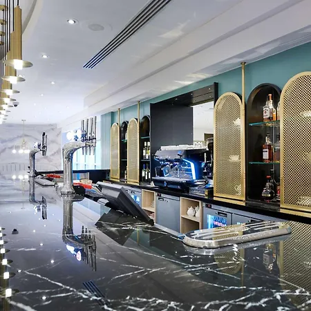 Hilton London Croydon-3